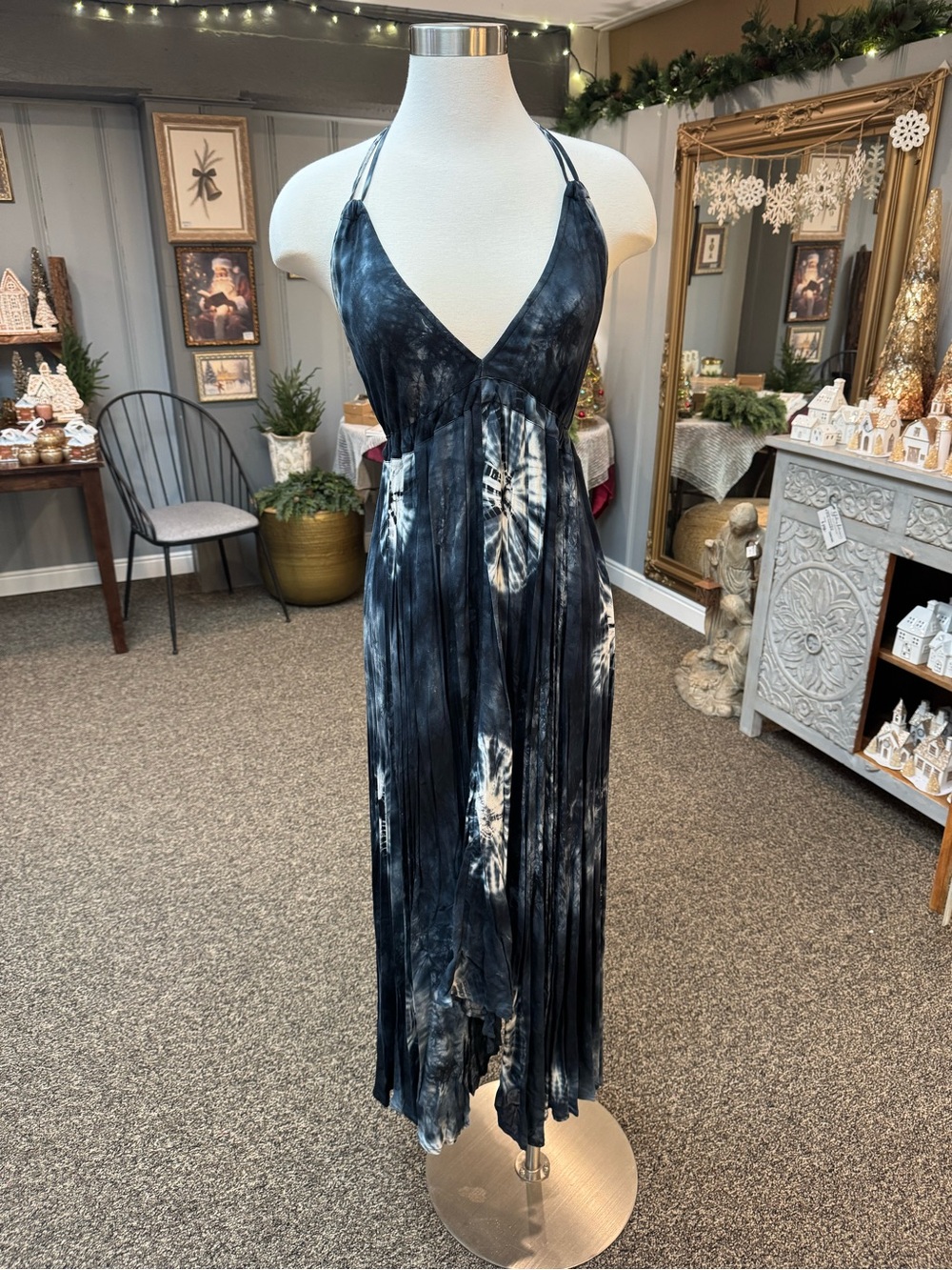 lovestitch Black and White Tie-Dye Halter Maxi Dress